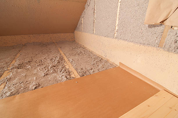 Best Local Insulation Services  in Middlefield, OH